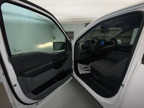 Used 2023 Ford F150 XL w/ Trailer Tow Package RWD image 11