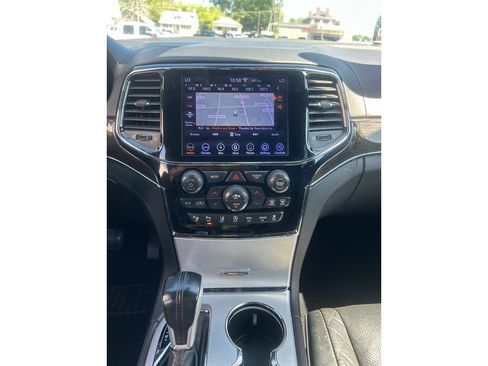 Used 2020 Jeep Grand Cherokee Summit AWD/4WD image 12