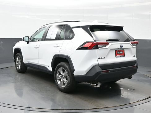 Used 2024 Toyota RAV4 XLE w/ Convenience Package AWD/4WD image 4