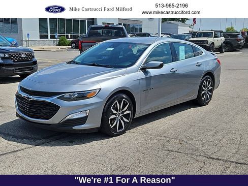Used 2024 Chevrolet Malibu RS FWD image 1