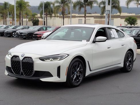 Certified 2024 BMW i4 eDrive35 RWD image 5