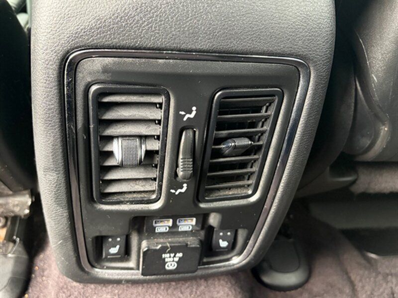 Used 2017 Jeep Grand Cherokee Limited AWD/4WD image 20