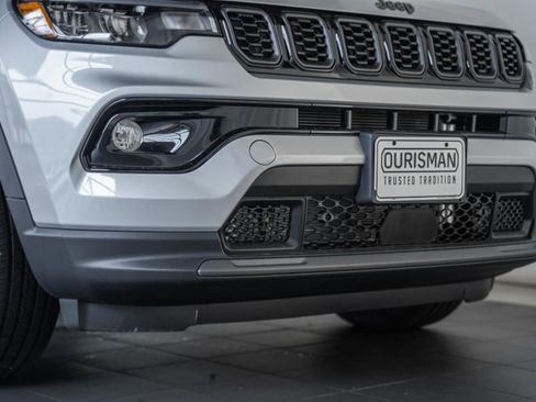 New 2025 Jeep Compass Limited w/ Sun & Sound Group image 12