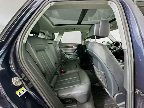 Used 2019 Audi Q5 3.2 Premium w/ Premium Plus Package AWD/4WD image 29