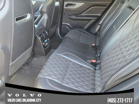 Used 2020 Jaguar F-PACE SVR image 29