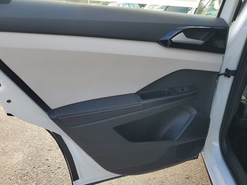 New 2026 Volkswagen Taos S image 9