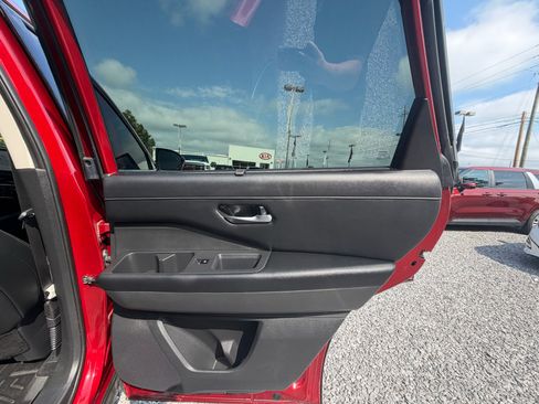 Used 2022 Nissan Pathfinder SL w/ SL Premium Package FWD image 35
