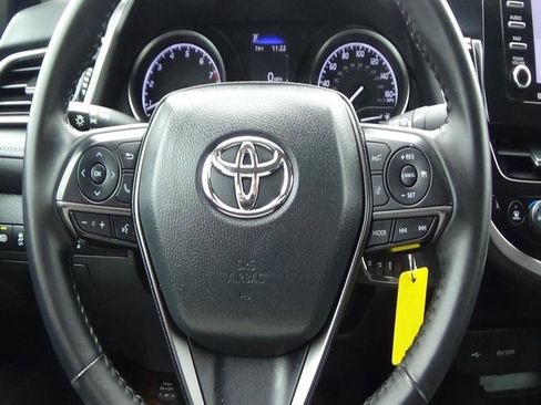 Used 2024 Toyota Camry SE image 19