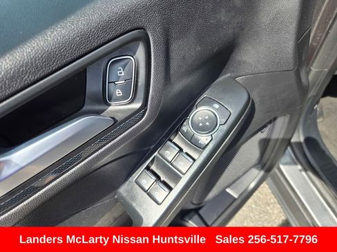 Used 2025 Ford Escape ST-Line FWD image 21