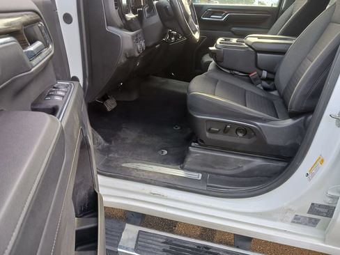 Used 2024 Chevrolet Silverado 2500 LT w/ True North Edition AWD/4WD image 9
