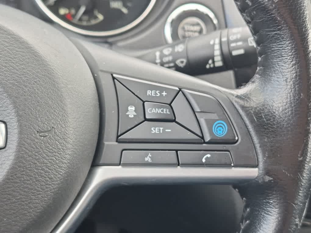 Used 2020 Nissan Rogue Sport SV w/ Technology Package AWD/4WD image 16