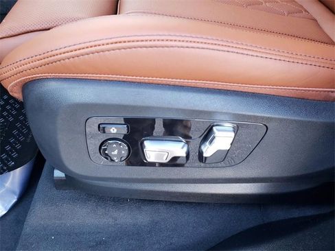 New 2026 BMW X5 xDrive50e image 19