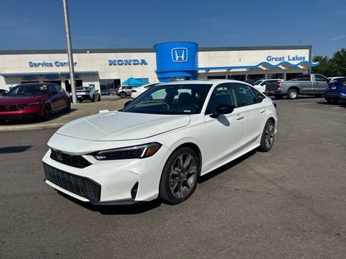 Used 2025 Honda Civic Sport Touring image 1