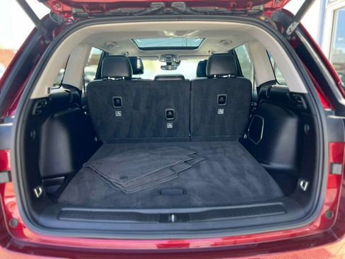 Used 2022 Jeep Grand Cherokee Limited image 7