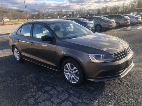 Used 2015 Volkswagen Jetta S w/ Welcome Package image 1