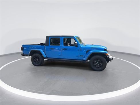 Used 2021 Jeep Gladiator Willys image 9