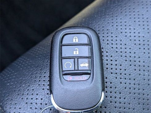 Used 2022 Honda Civic Touring image 30