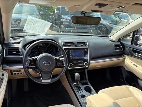 Used 2019 Subaru Outback 2.5i Limited w/ Popular Package #2 AWD/4WD image 9