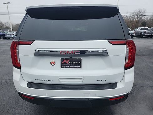 Certified 2024 GMC Yukon SLT w/ SLT Premium Package image 4