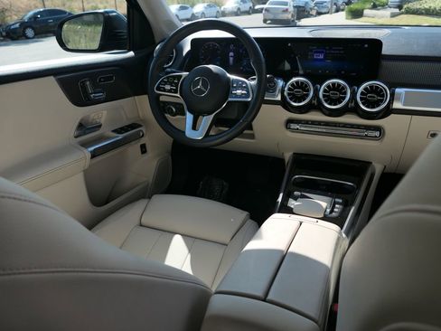 Used 2022 Mercedes-Benz GLB 250 4MATIC image 26