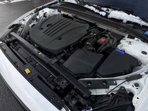 Used 2023 Volvo S60 B5 Plus w/ Climate Package image 31