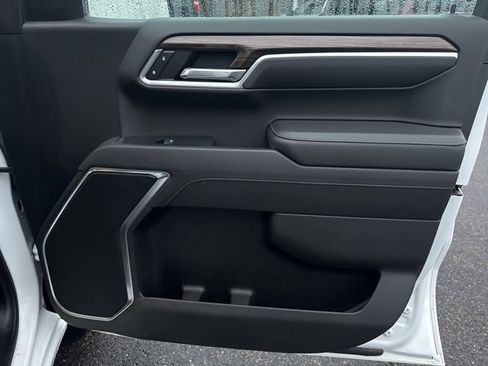 Used 2022 Chevrolet Silverado 1500 LT image 18