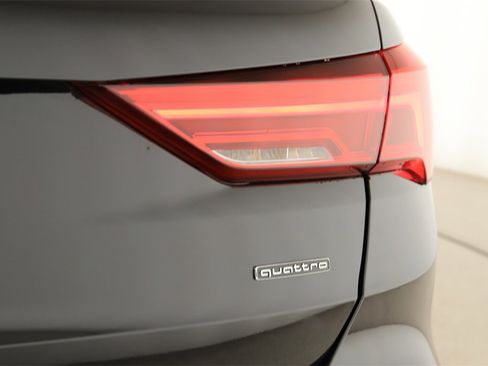 Certified 2025 Audi Q3 2.0T Premium w/ Convenience Package image 30