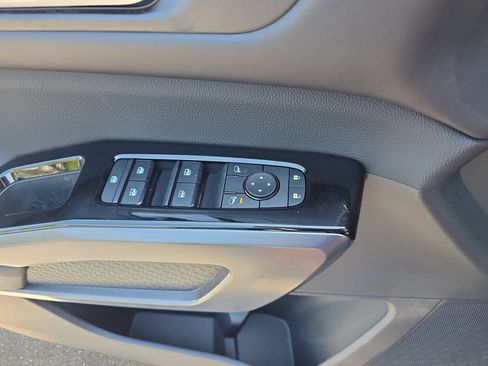New 2026 Nissan Pathfinder SL w/ SL Premium Package FWD image 27