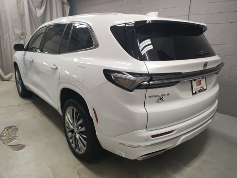 New 2026 Buick Enclave Avenir w/ Super Cruise Package FWD image 20