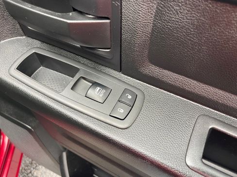 Used 2017 RAM 1500 Express w/ Express Value Package image 20