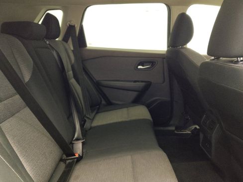 Used 2022 Nissan Rogue SV image 19