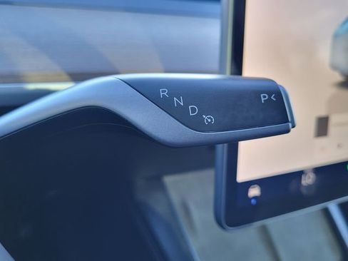 Used 2024 Tesla Model Y Long Range image 24