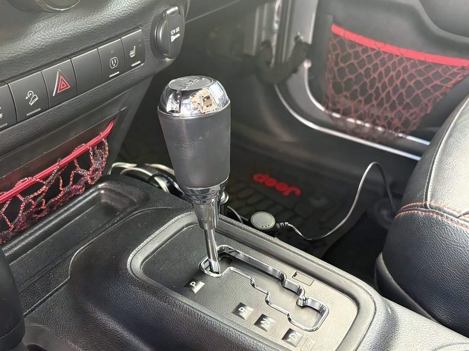 Used 2017 Jeep Wrangler Unlimited Rubicon AWD/4WD image 29