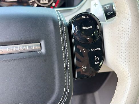 Used 2020 Land Rover Range Rover Sport SVR image 38