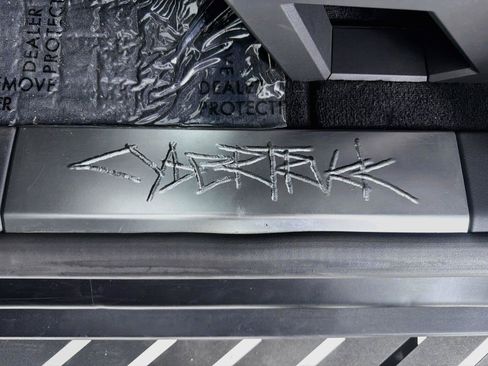 Used 2024 Tesla Cybertruck AWD Crew Cab image 9