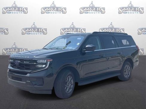 Used 2025 Ford Expedition Max Active RWD image 7