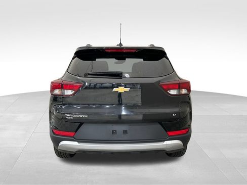 Used 2025 Chevrolet TrailBlazer LT AWD/4WD image 4