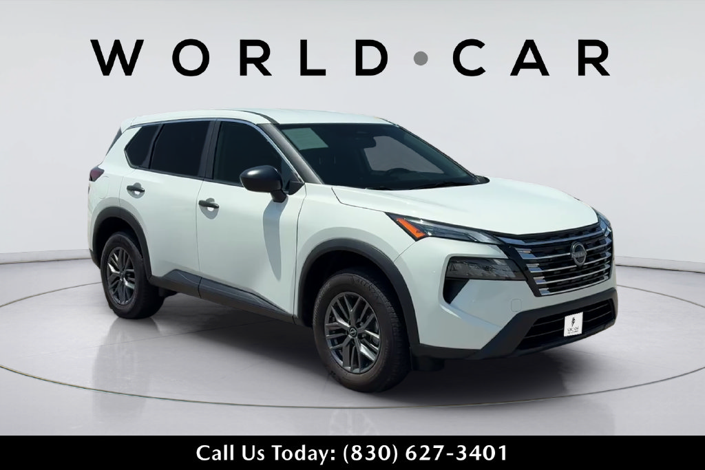 Used 2025 Nissan Rogue S FWD image 1