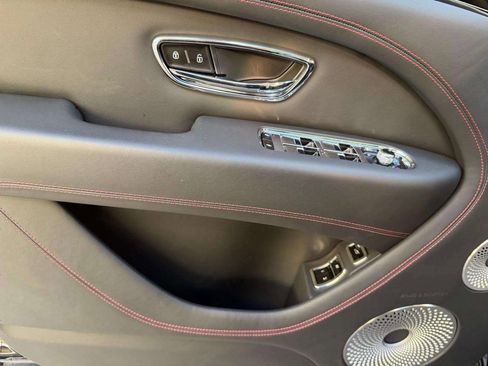 Certified 2024 Bentley Bentayga image 21
