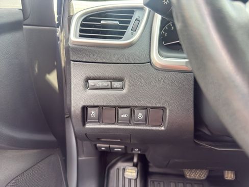 Used 2015 Nissan Murano Platinum w/ Platinum Technology Package FWD image 18