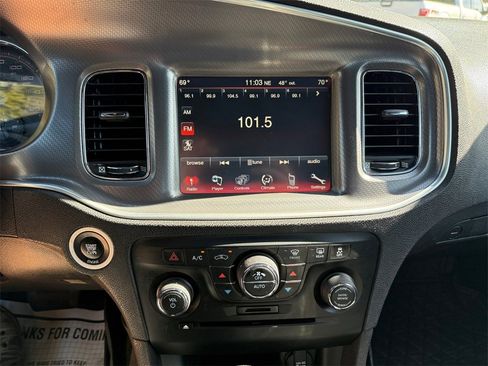 Used 2014 Dodge Charger R/T image 22