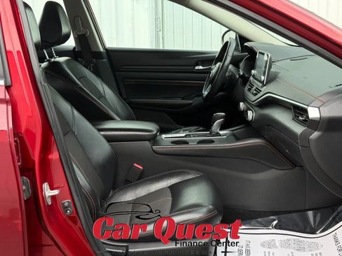 Used 2019 Nissan Altima 2.5 SR w/ SR Premium Package FWD image 17