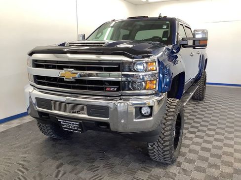 Used 2018 Chevrolet Silverado 2500 LTZ w/ Duramax Plus Package AWD/4WD image 2