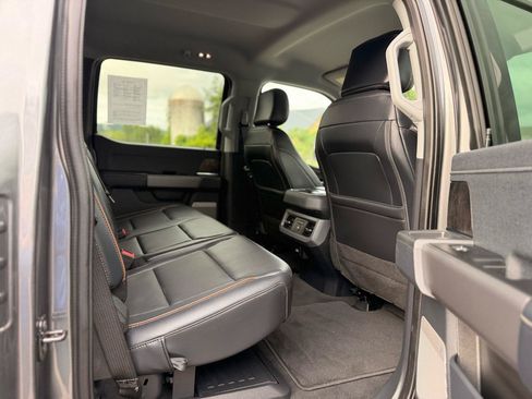 Used 2025 Ford F250 Lariat AWD/4WD image 17