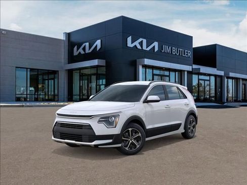 New 2026 Kia Niro LX image 1