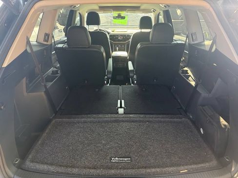 Used 2023 Volkswagen Atlas SEL Premium AWD/4WD image 8