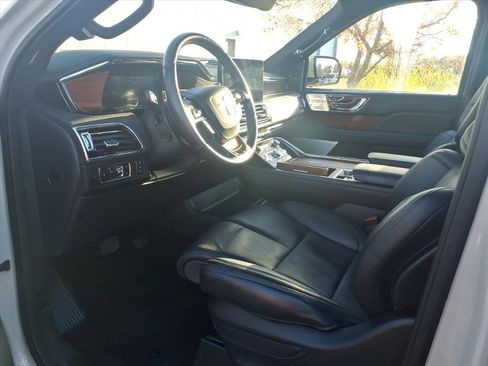 Certified 2023 Lincoln Navigator Reserve image 13