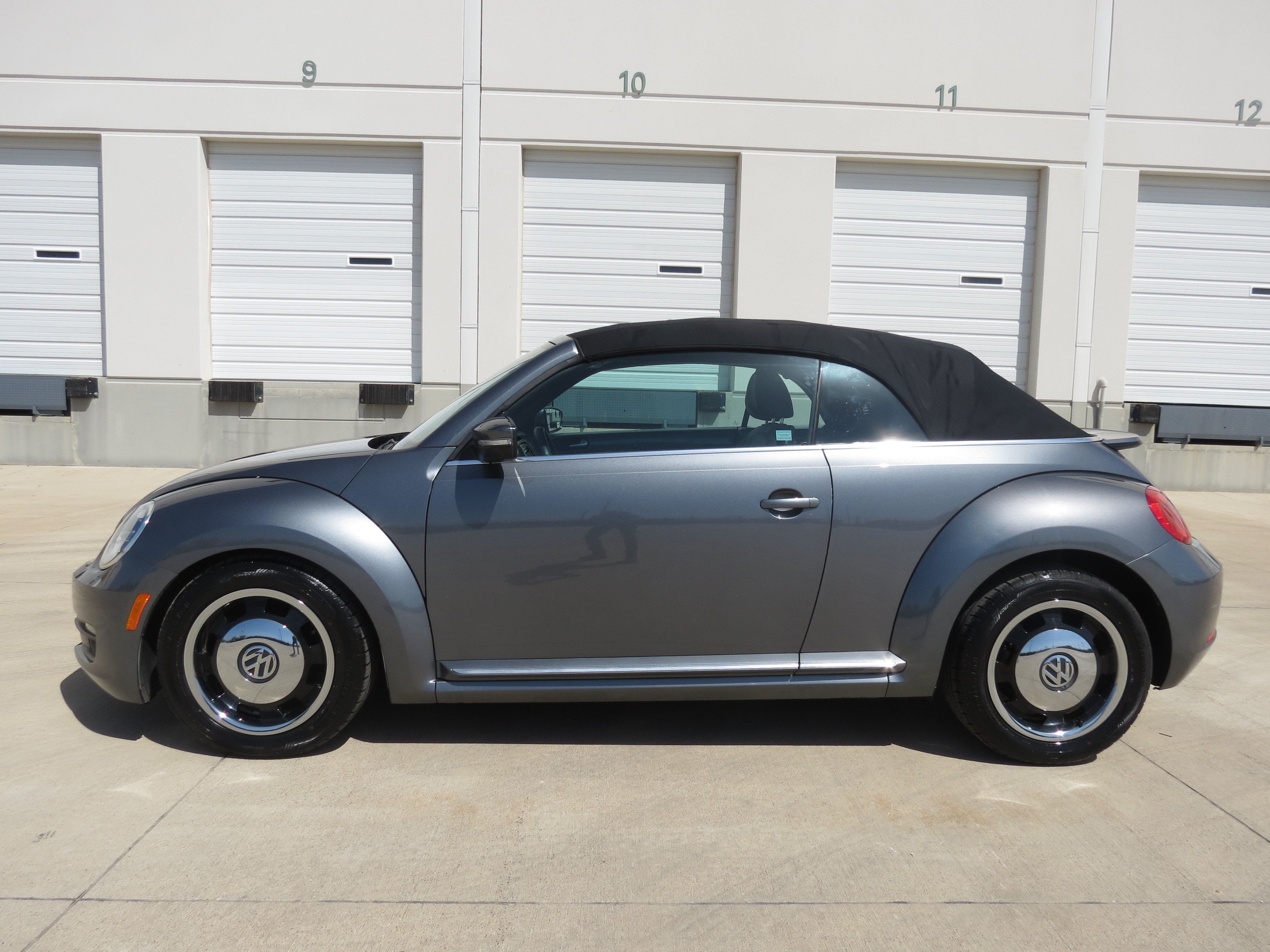 Used 2014 Volkswagen Beetle 1.8T FWD image 5
