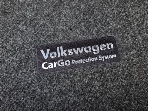 Used 2026 Volkswagen Jetta SE FWD image 60