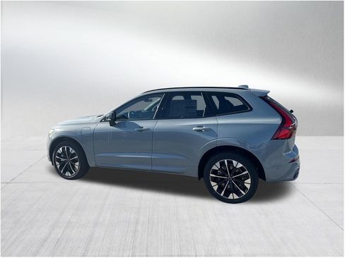 New 2026 Volvo XC60 T8 Plus w/ Protection Package Premier image 2